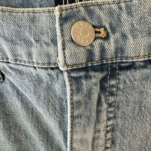 J Crew High Rise Classic Vintage Mom Jean Size 27 Light Wash - Picture 3 of 6